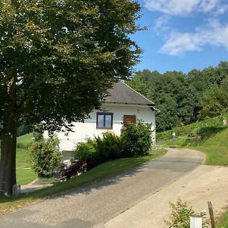Apartamento Direkt Am Weingut Garber *