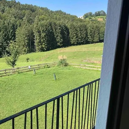 Direkt Am Weingut Garber * Ettendorf